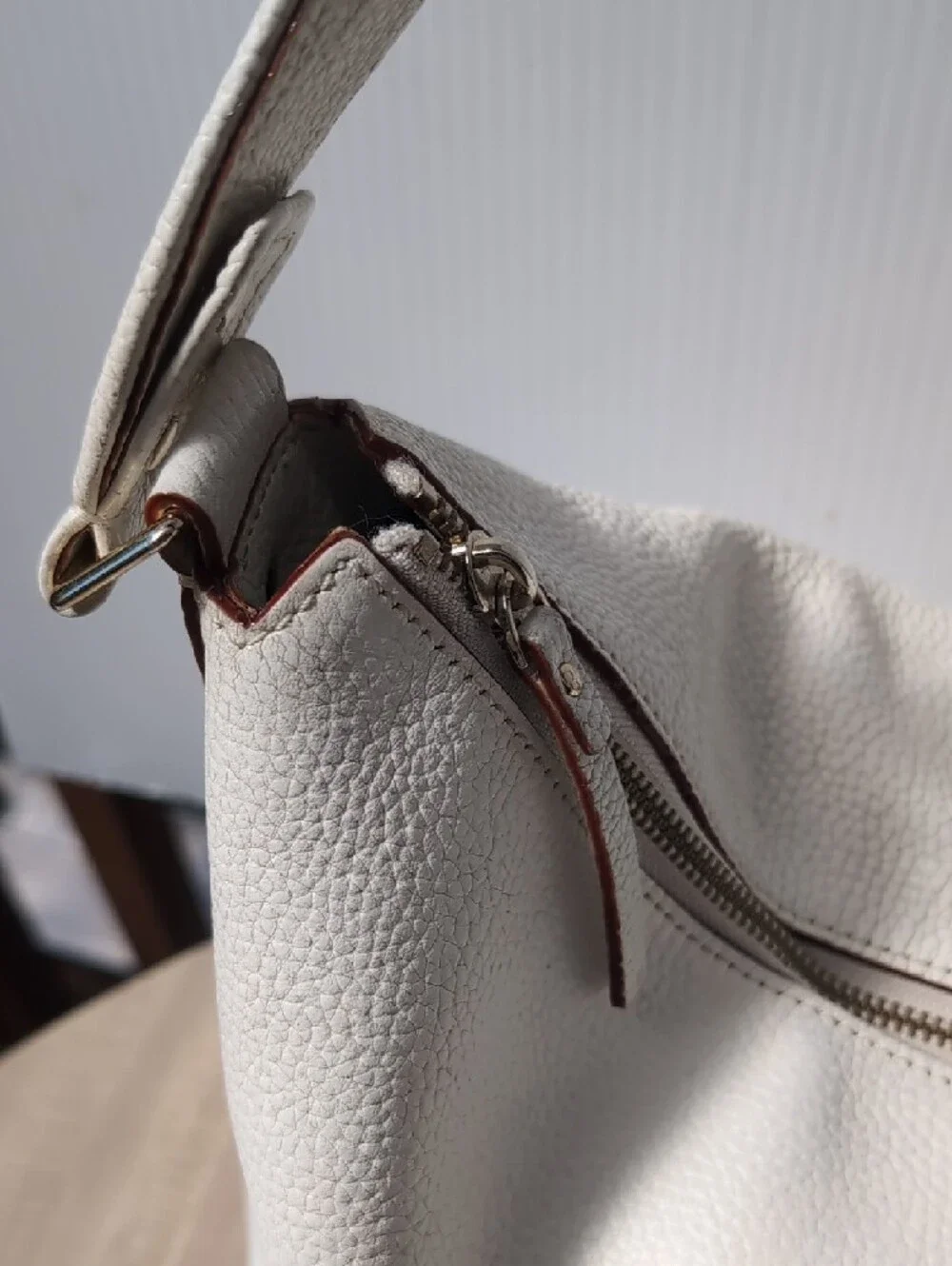 Kate Spade Off-White Pebbled Leather Hobo Shoulder Bag